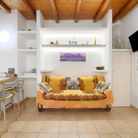 La Casa Del Barba Apartman Monguzzo
